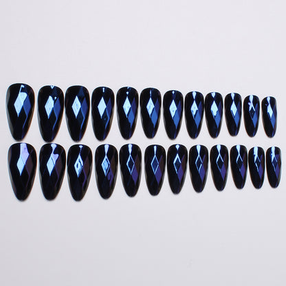 Diamantförmiges Press-On Nagelset Brehn