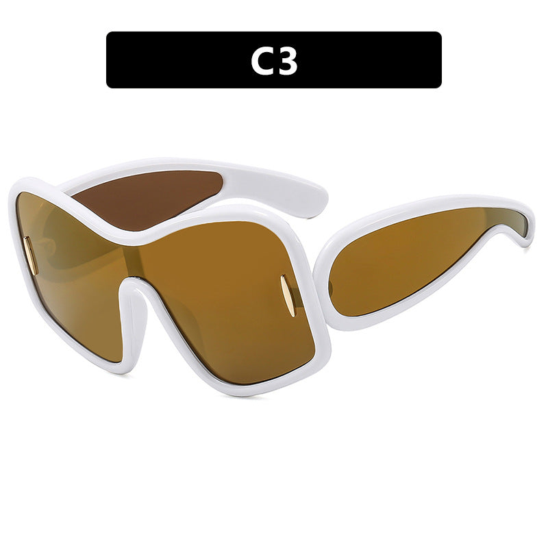 Damen futuristische Sonnenbrille mit extrabreitem Design und schützendem UV-Filter Brehn
