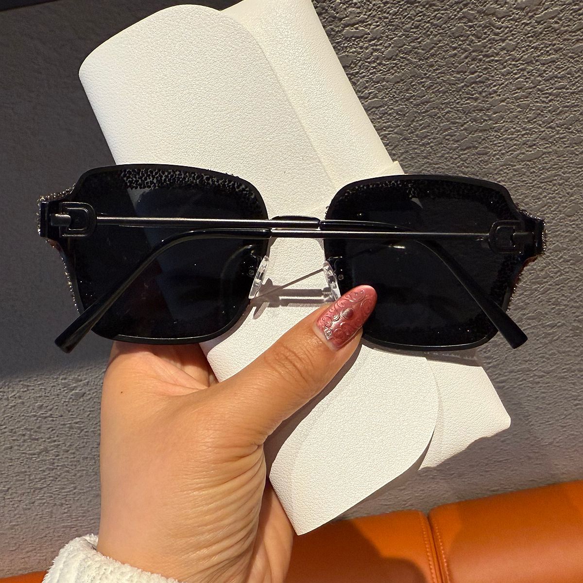 Damen Glamouröse Sonnenbrille mit funkelndem Strassbesatz Brehn