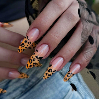 Trendy Stiletto Press-On Nägel Brehn