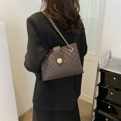 Texturierte Kunstleder-Handtasche
