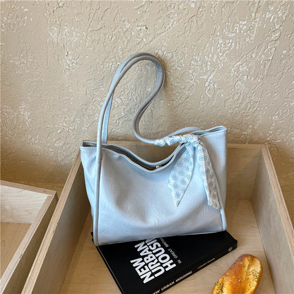 Stilvolle Handtasche mit Schleifenakzent