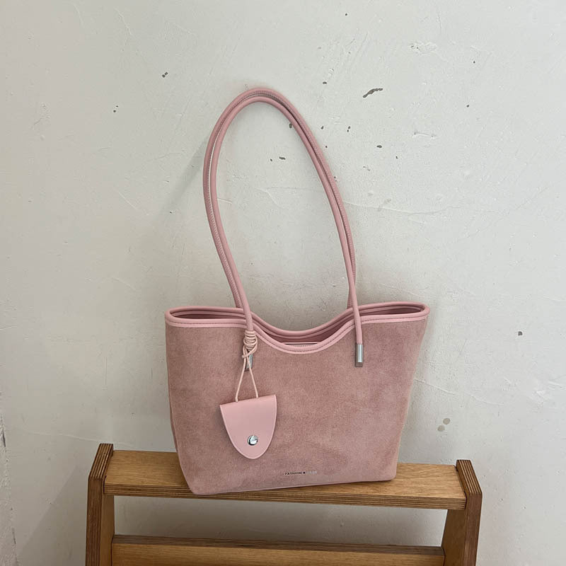 Chic Wildleder Tasche mit Dekorativer Tasche
