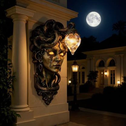 Wandlampe im Medusa-Design Brehn
