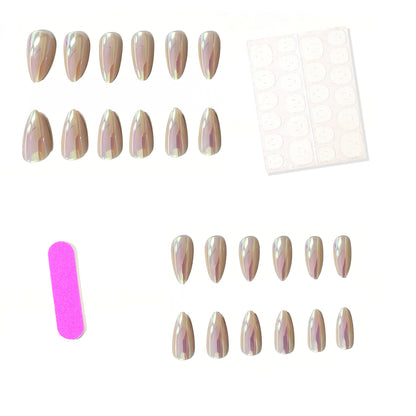 Stylische Stiletto-Nagelkunst-Erweiterungen Brehn