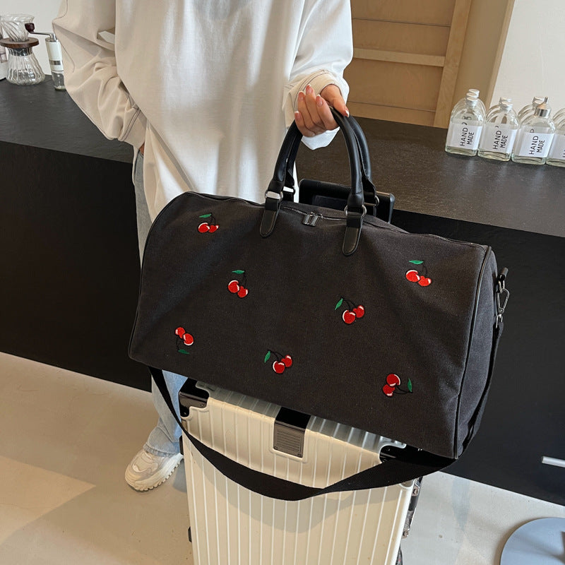 Sportliche Weekender-Tasche mit Verspieltem Kirschmuster Brehn