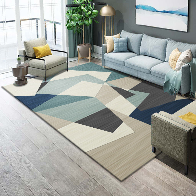 Geometrisch gemusterter Teppich