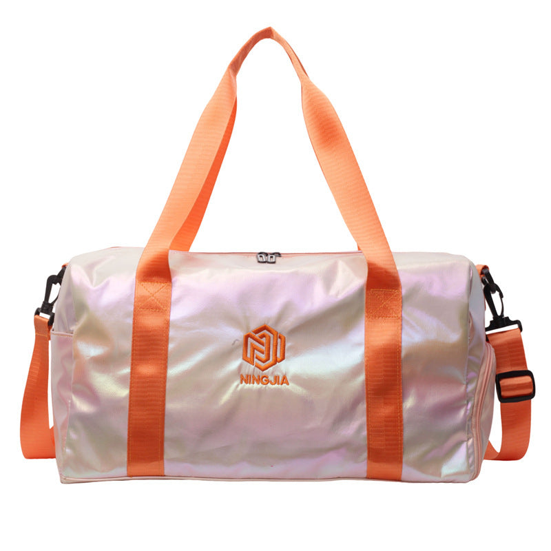 Damen Sportliche Reisetasche mit schimmerndem Material Brehn