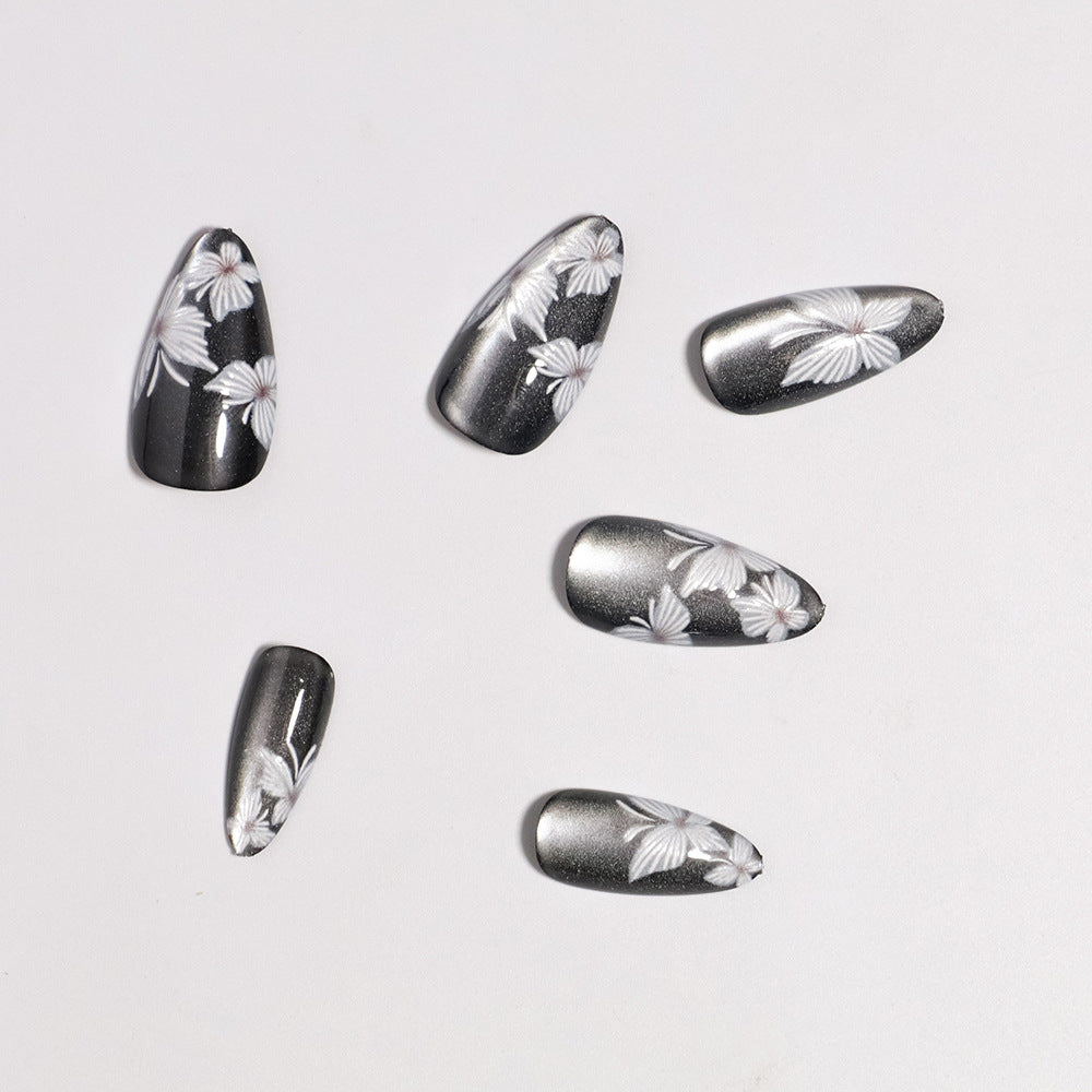 Floral Accent Press-On Nails Set Brehn