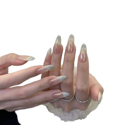 Glamouröse Kunstnägel Im Modernen Ombre-Design Brehn