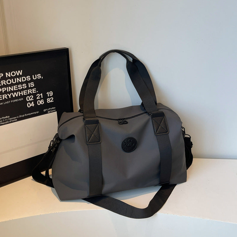Sportliche Duffel-Tasche Mit Hochwertigem Material Und Ergonomischen Tragesystem Brehn