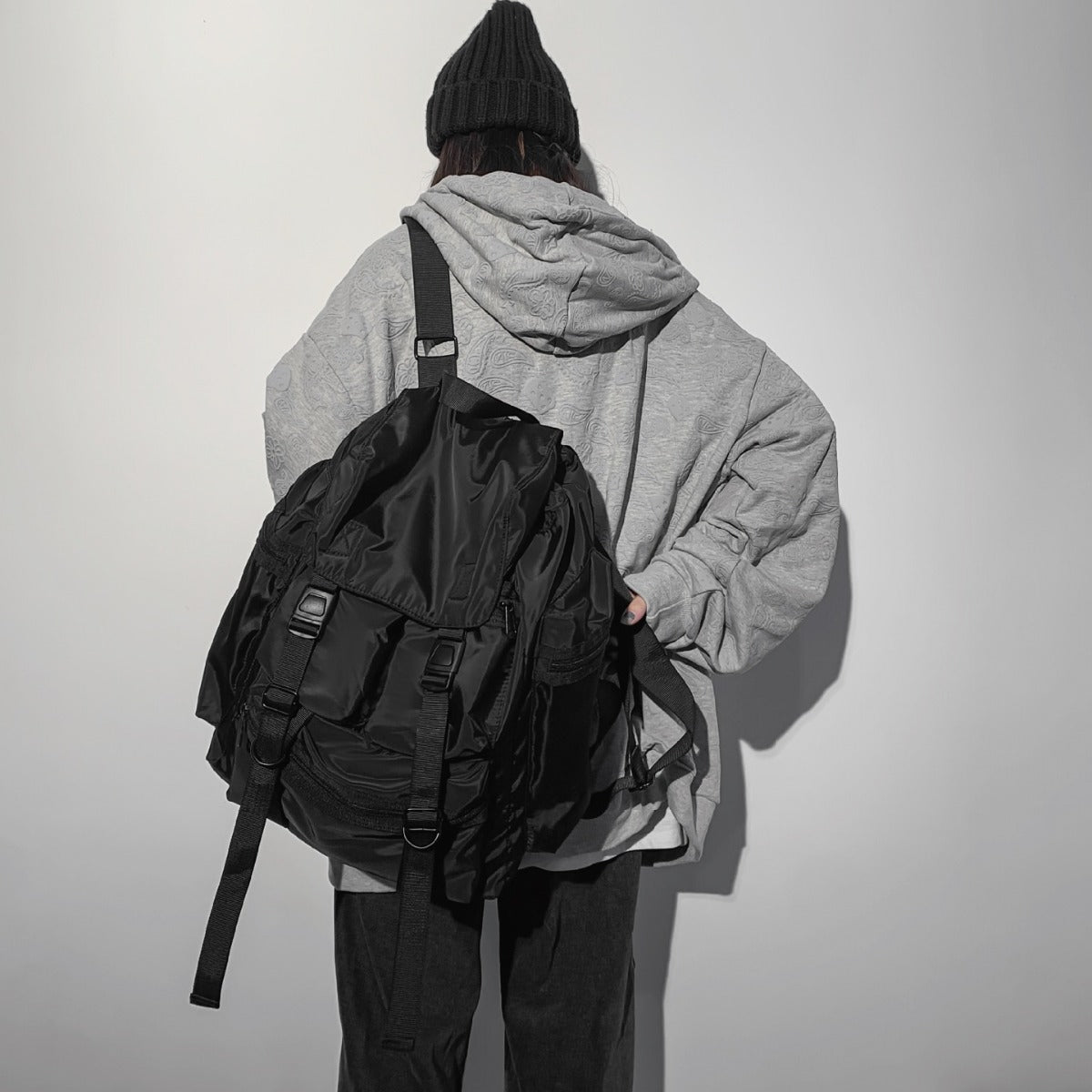 Rucksack mit Vielseitigen Fächern und Robustem Design Brehn