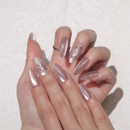 Elegante Stiletto Press-On Nägel mit floralem Design Brehn