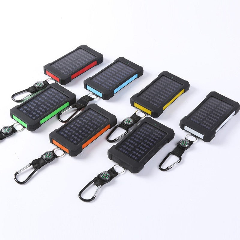 Solarbetriebene Powerbank mit Integriertem Kompass und Karabinerhaken Brehn