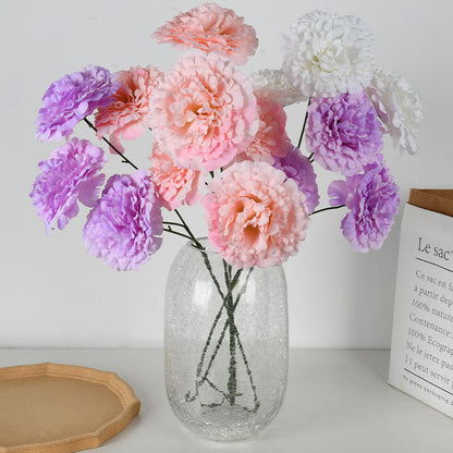 Künstlicher Seidenblumenarrangement