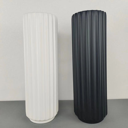 Hohe vertikale gerippte dekorative Vase Brehn