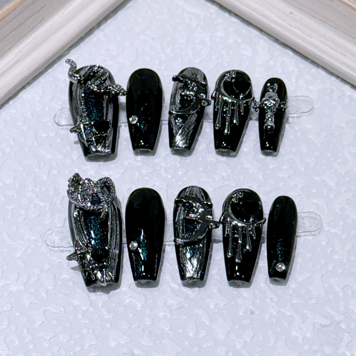 Gothic Chrome Press-On Nail Set