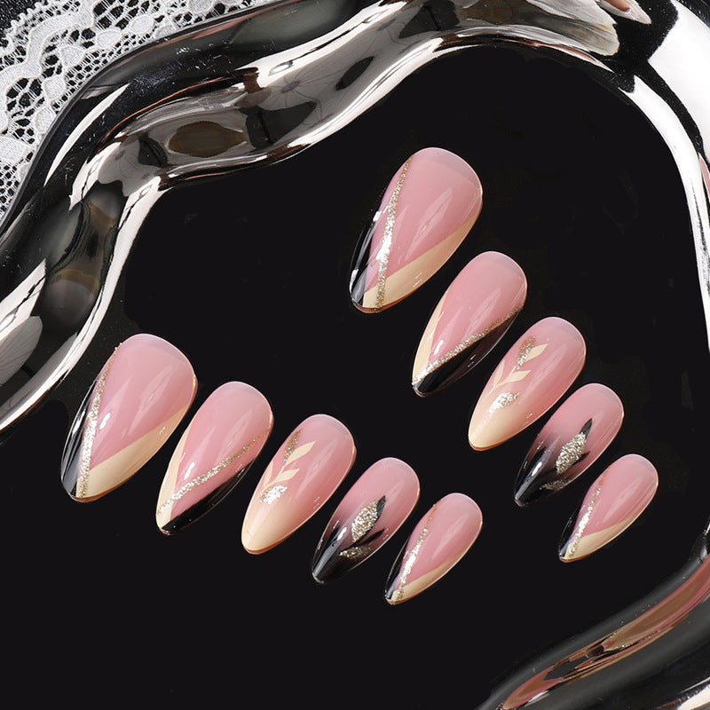 Elegante Stiletto Press-On Nagelspitzen Set Brehn
