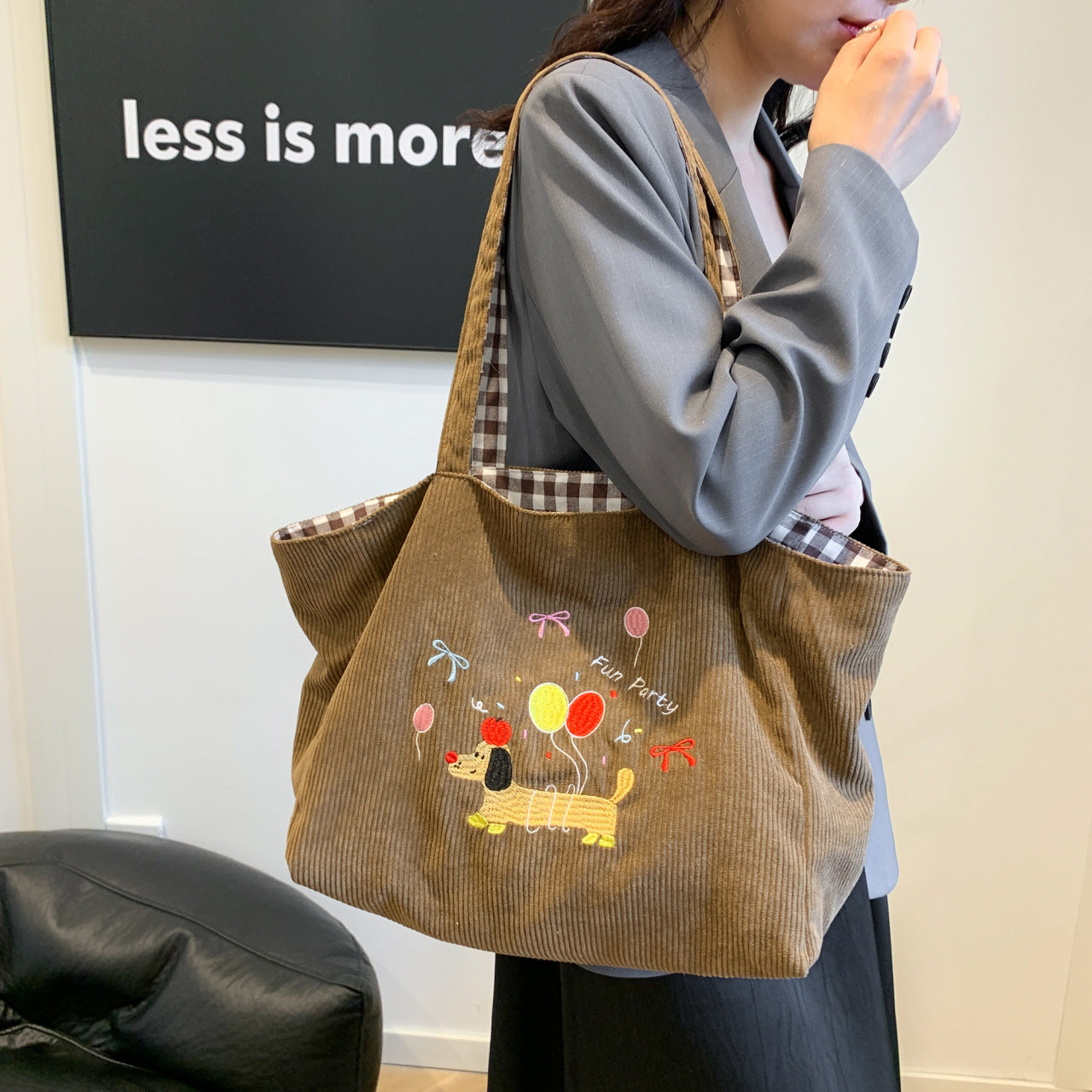 Baumwoll-Tasche mit Verspieltem Hundemotiv Brehn