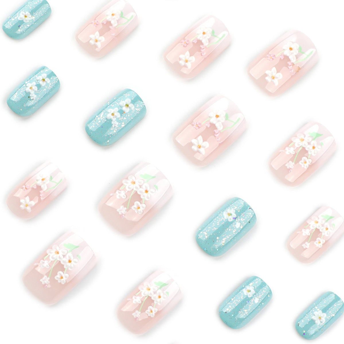 Kunstvolle Nageldesigns mit floralen Akzenten Brehn