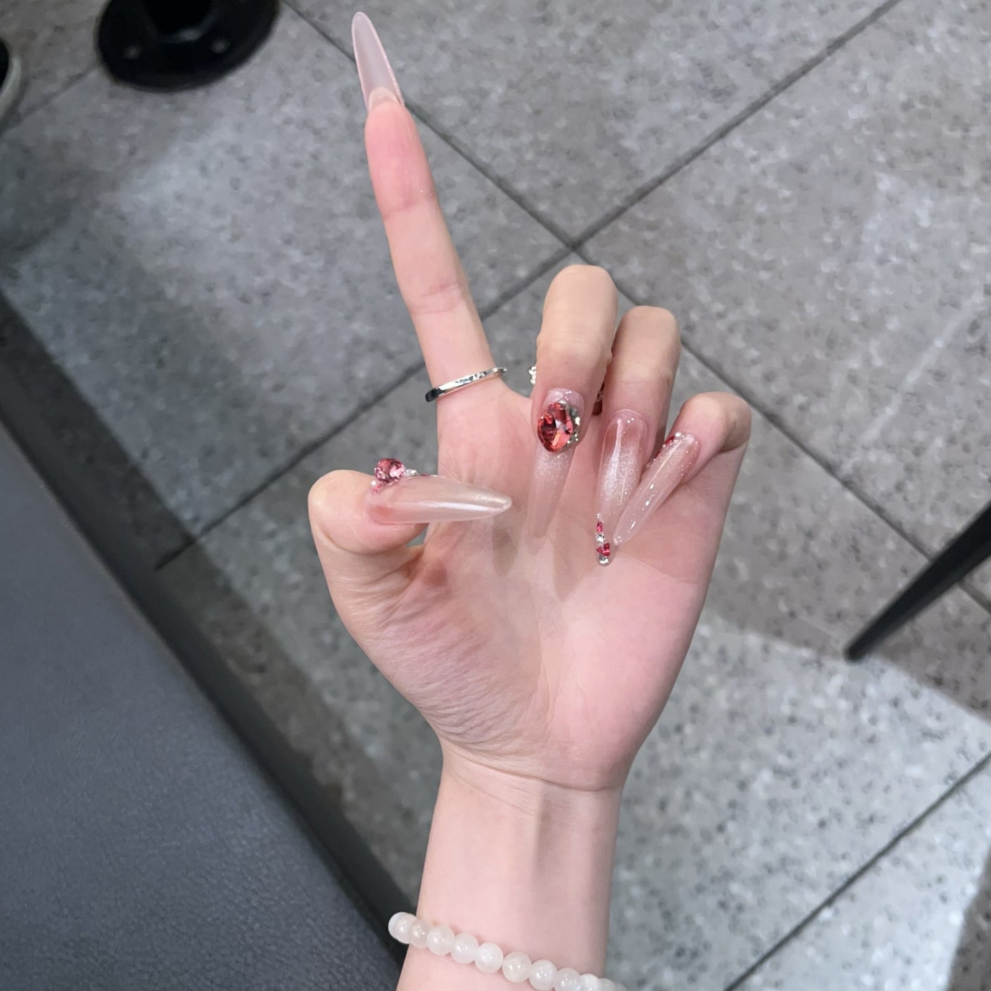 Glamouröses Stiletto Nagelkunstset Brehn