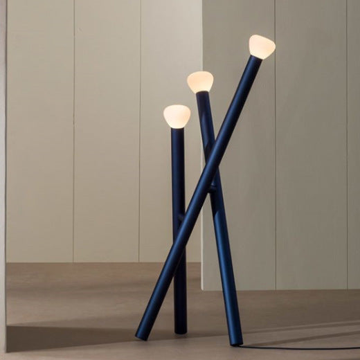 Moderne Tri-Pole Stehlampe