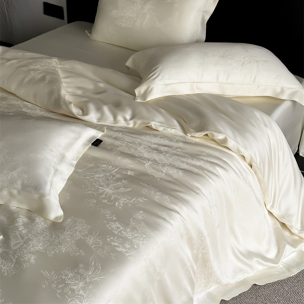 Elegantes Bettwäsche-Set aus Satin mit dezentem Jacquard-Blütenrelief und seidigem Glanz