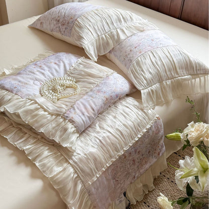 Satin-Bettwäschegarnitur im Vintage-Look mit Volant und floralem Jacquard Brehn