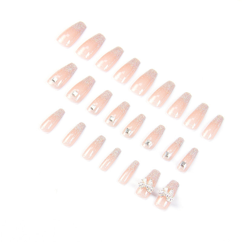 Kunstvolle Nagelverlängerungen mit Blumendesign Brehn