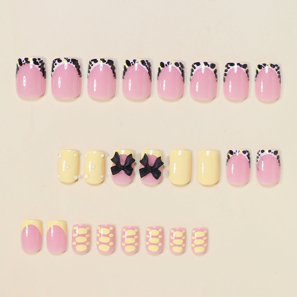 Kreatives Dekoratives Press-On Nagelset Brehn