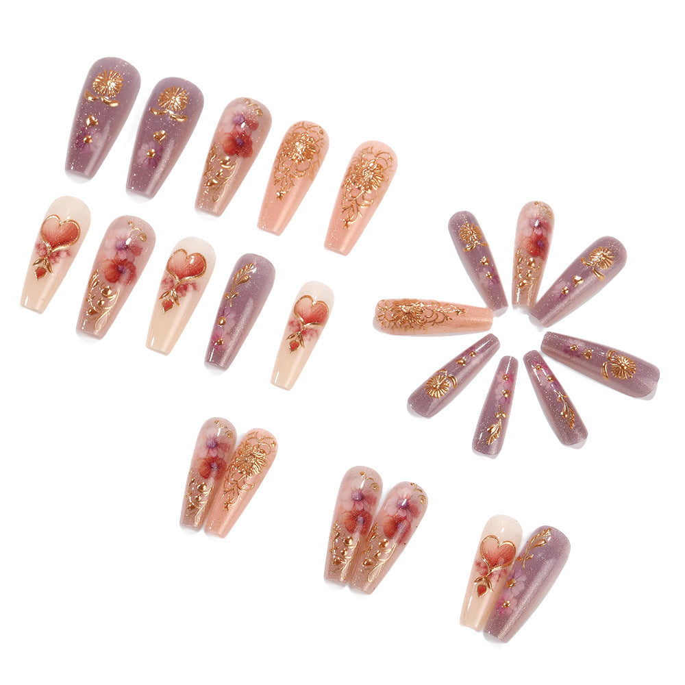 Kunstnagel Set mit romantischen Floral-Motiven Brehn