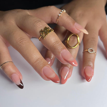 Trendige Nagelverlängerungen mit elegantem Farbverlauf Brehn
