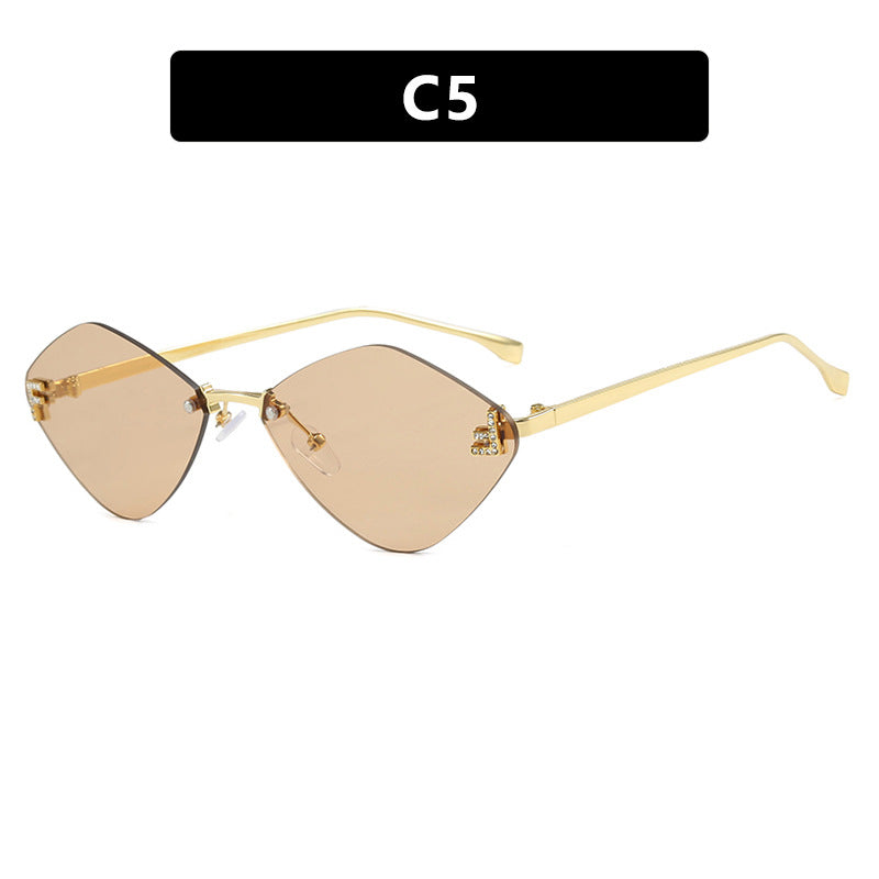 Damen geometrische Sonnenbrille im extravaganten Design mit gradienten Gläsern Brehn
