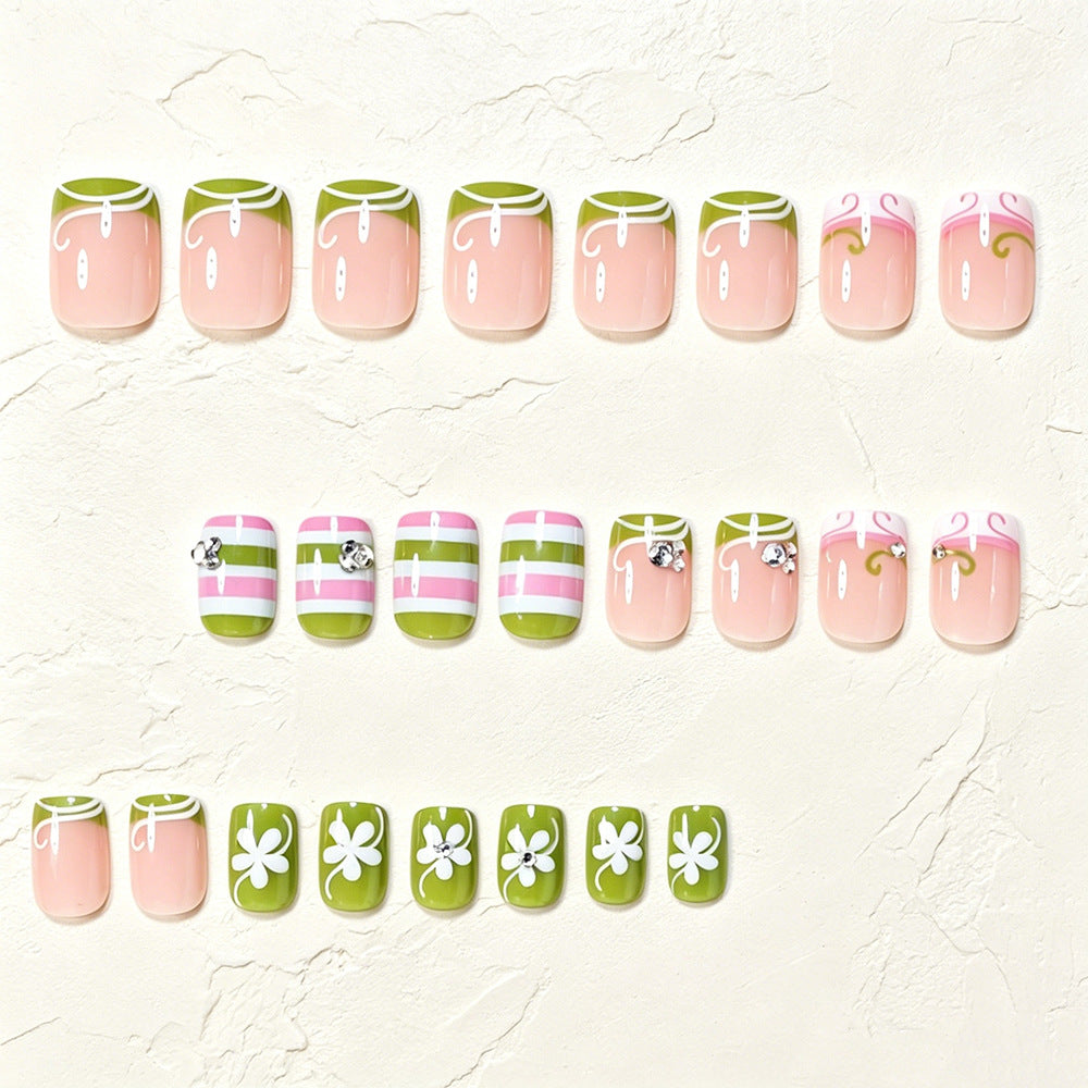 Dekorative Press-On Nagelkunst Tipps Brehn