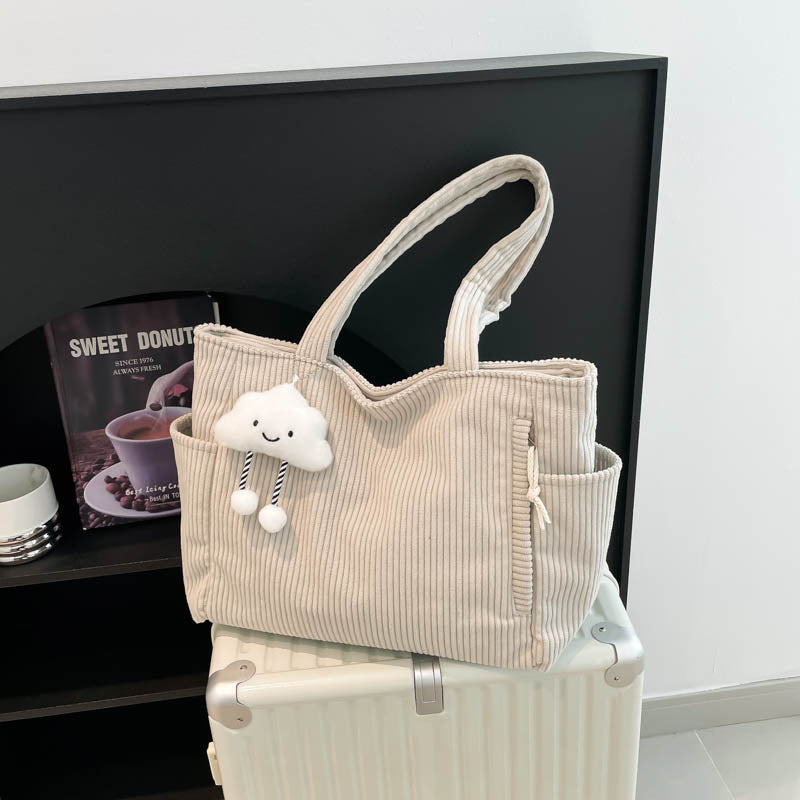 Gemütliche strukturierte Stofftasche