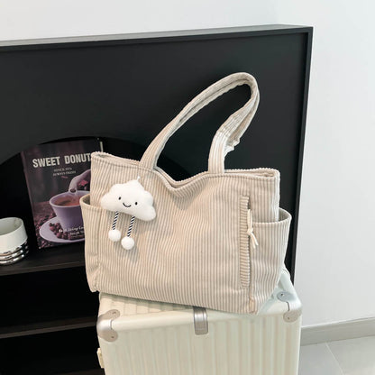 Gemütliche strukturierte Stofftasche
