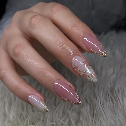 Künstlerische Stiletto-Nagelkunstverlängerungen Brehn