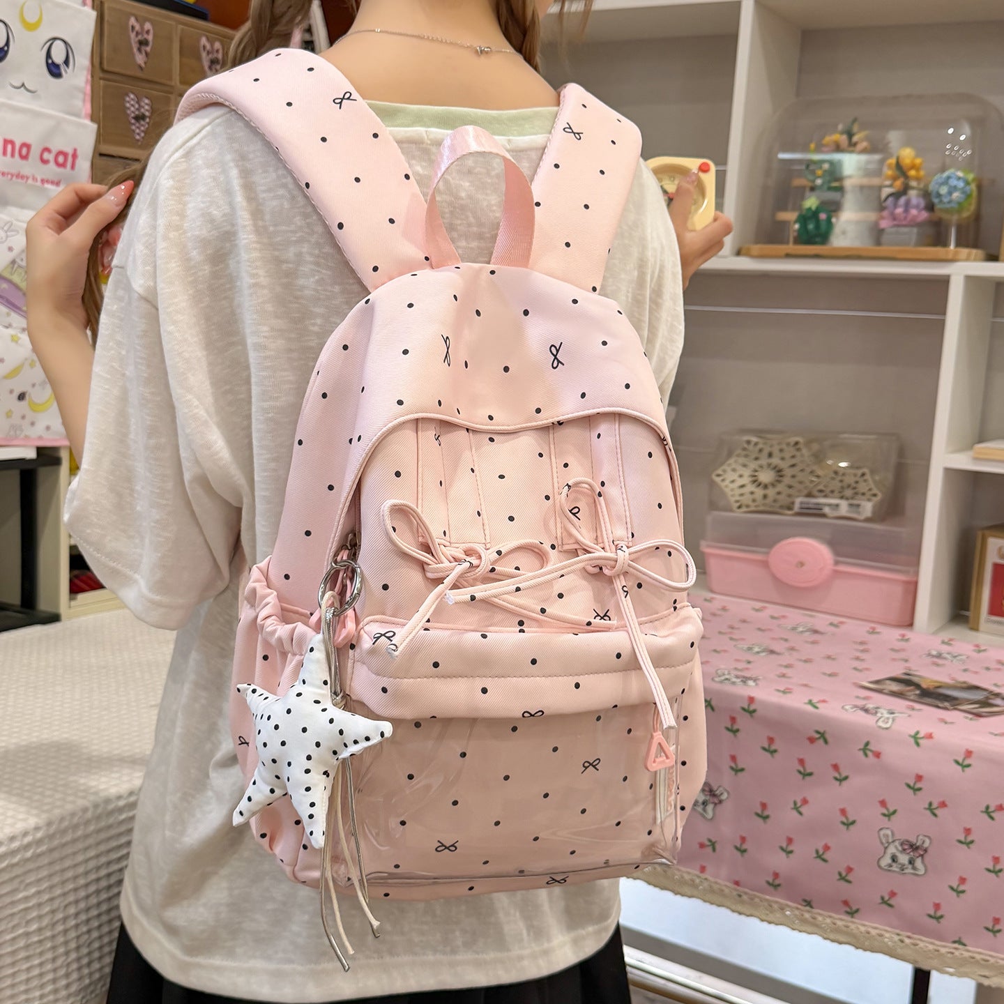 Stylischer gepunkteter Rucksack Brehn
