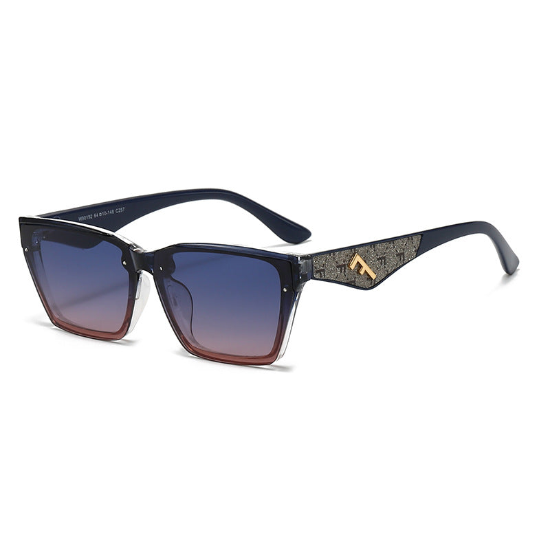Damen quadratische Sonnenbrille mit edelmattiertem Rahmen und modischen Akzenten Brehn