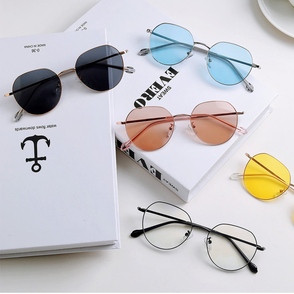 Damen modische Brille im eleganten, minimalistischen Design Brehn