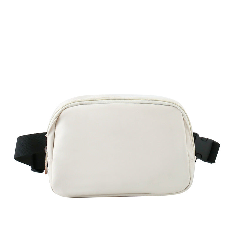 Modische Gürteltasche In Minimalistischer Form Brehn