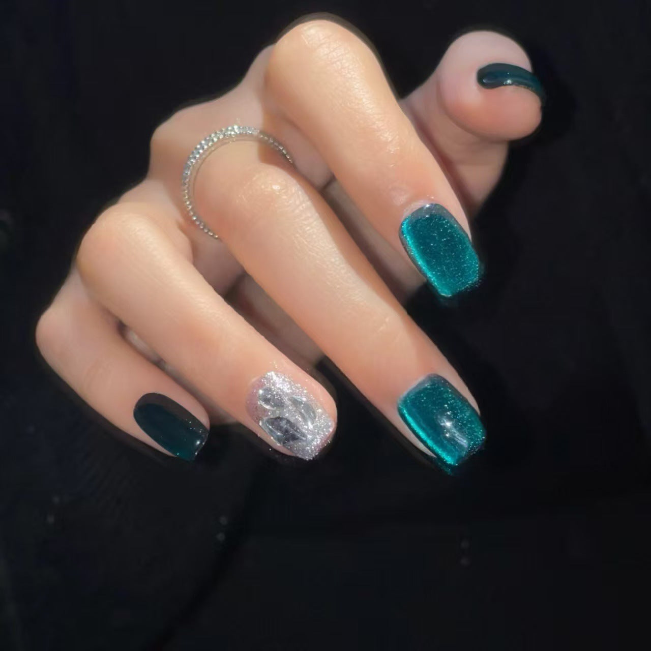 Funkelndes Acryl Press-On Nagelset Brehn