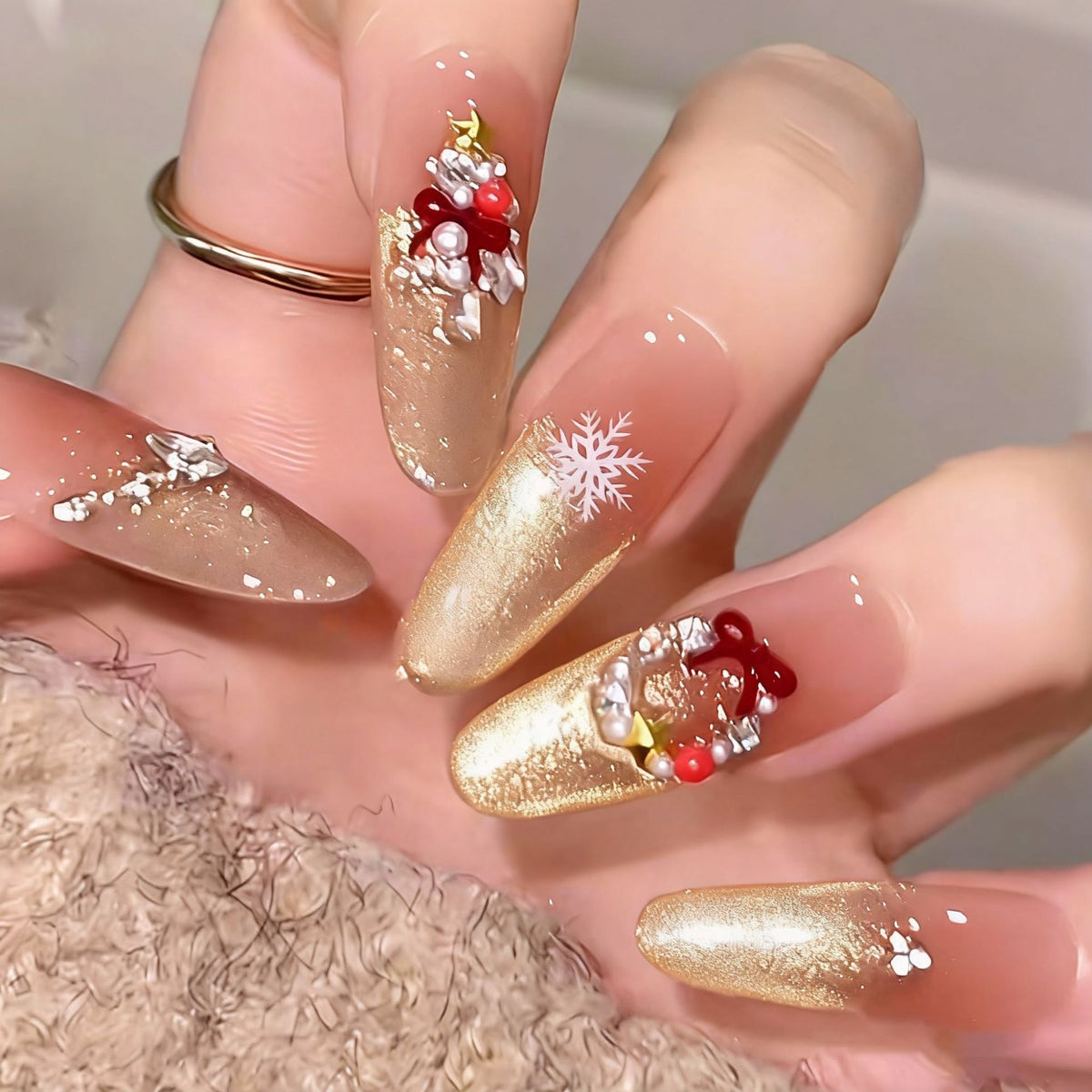 Kunstnagelset mit festlichem Design Brehn