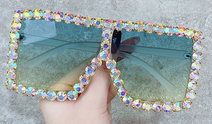 Damen modische Sonnenbrille mit Strassverzierung Brehn