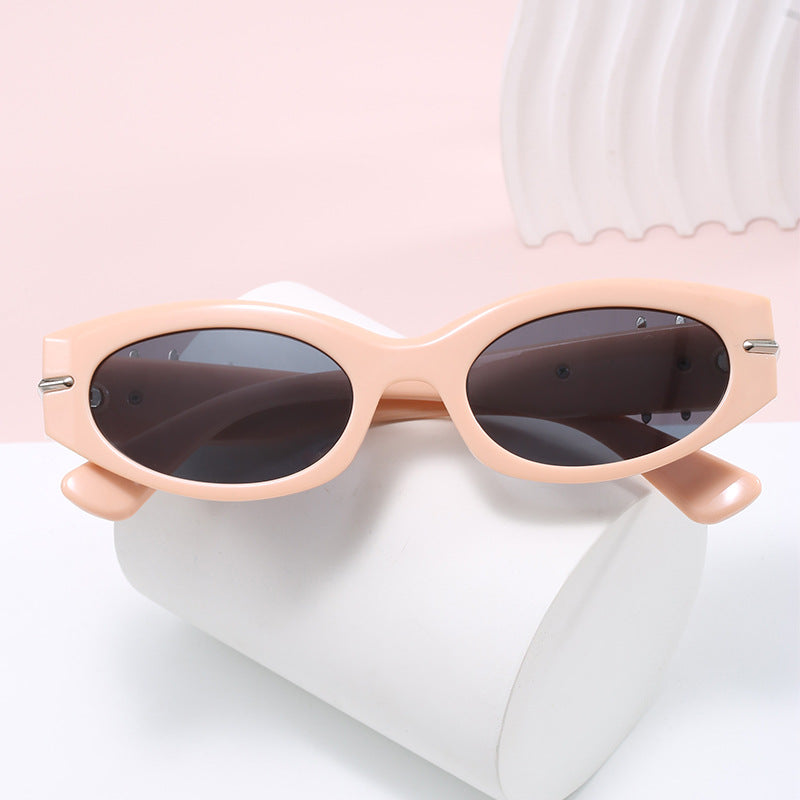 Damen elegante Cat-Eye Sonnenbrille mit modischen Akzenten Brehn