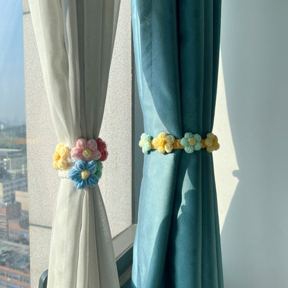 Handgefertigtes gehäkeltes Blumen-Vorhang-Zugband