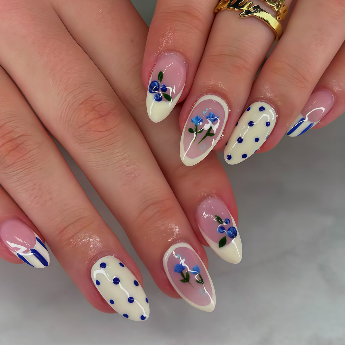 Künstlerische Design-Nagelüberzüge Brehn