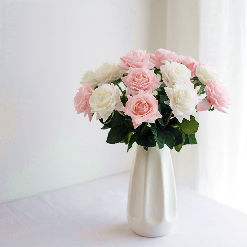 Künstlicher eleganter Rosenstiel