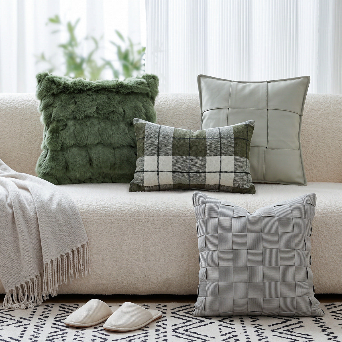 Dekoratives Kissen aus Kunstleder mit modernes Design