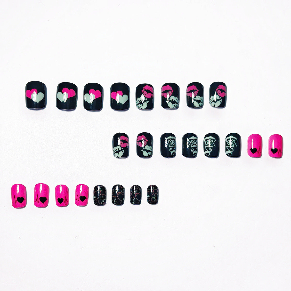 Kunstnageldesign mit Herzen und Kussmotiven Brehn